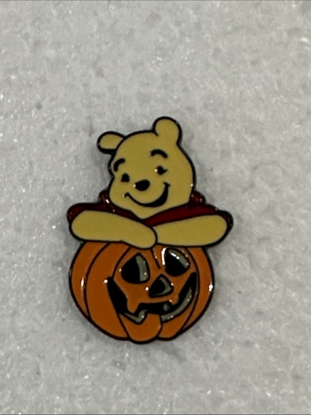 Winnie-The-Pooh Halloween Pumpkin Enamel Pin - Yellow & Orange